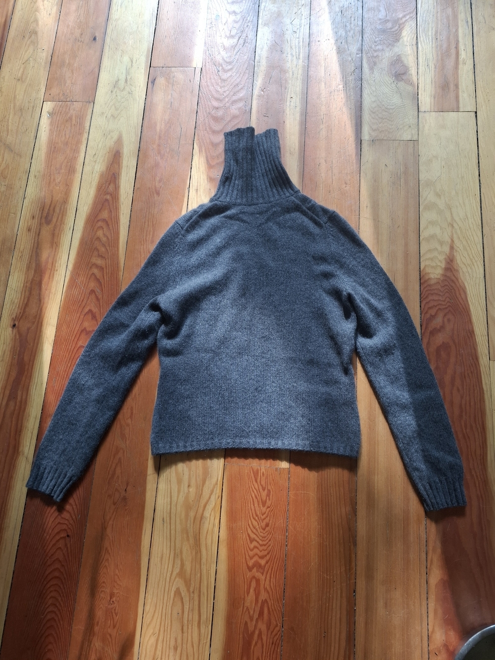 Women's Gray Turtleneck Sweater - Soft Ribbed Neck